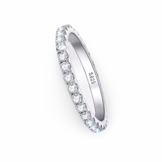 Full Lure Moissanite Band